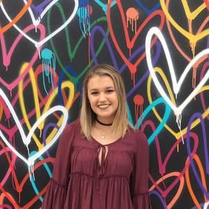 Meet your Posher, Izzy